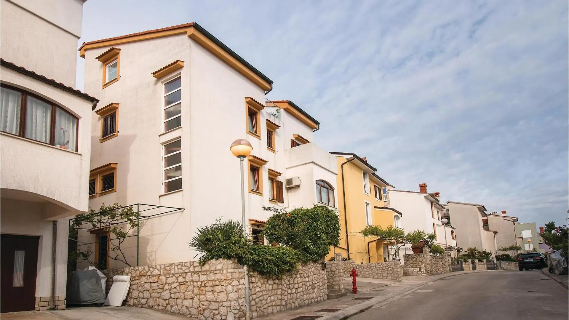 Gorgeous Apartment In Mali Losinj With Wifi