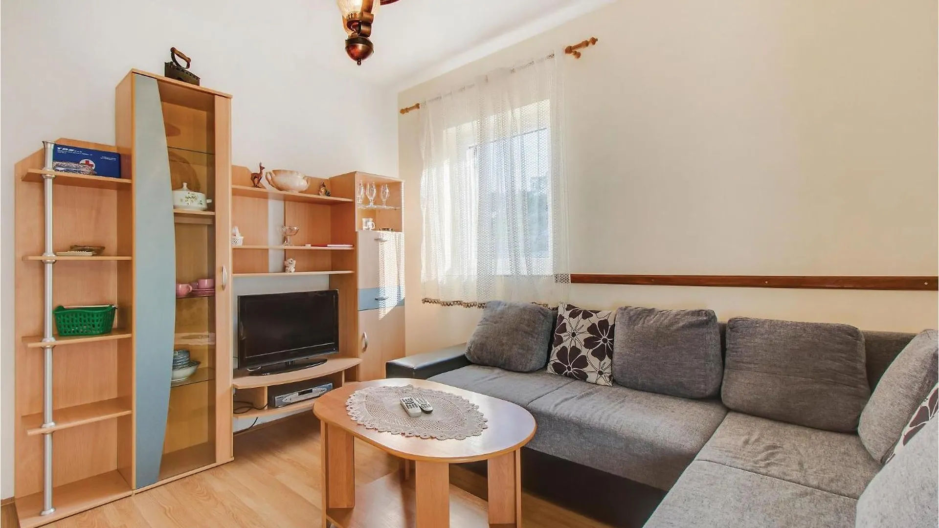 Gorgeous Apartment In Mali Losinj With Wifi 0*,